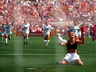 Brandi Chastain on her World C...